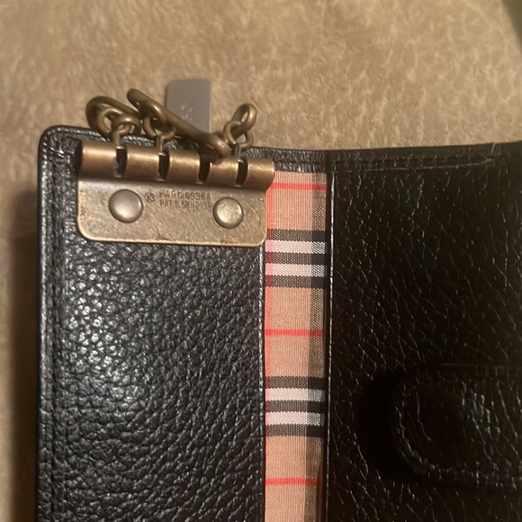 Burberry - Picture 4 of 4